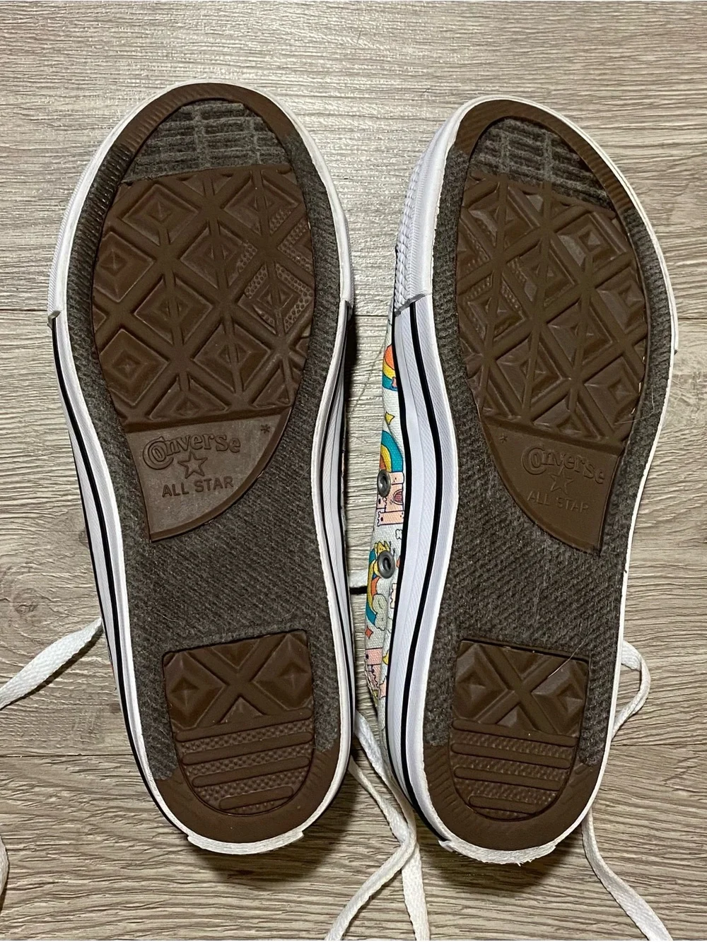 Converse ~ Castles & Rainbows ~ Size 3 Youth = Women’s Size 4
